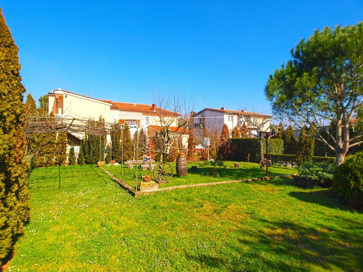 Apartments Mirela 1554 Pula Exterior foto