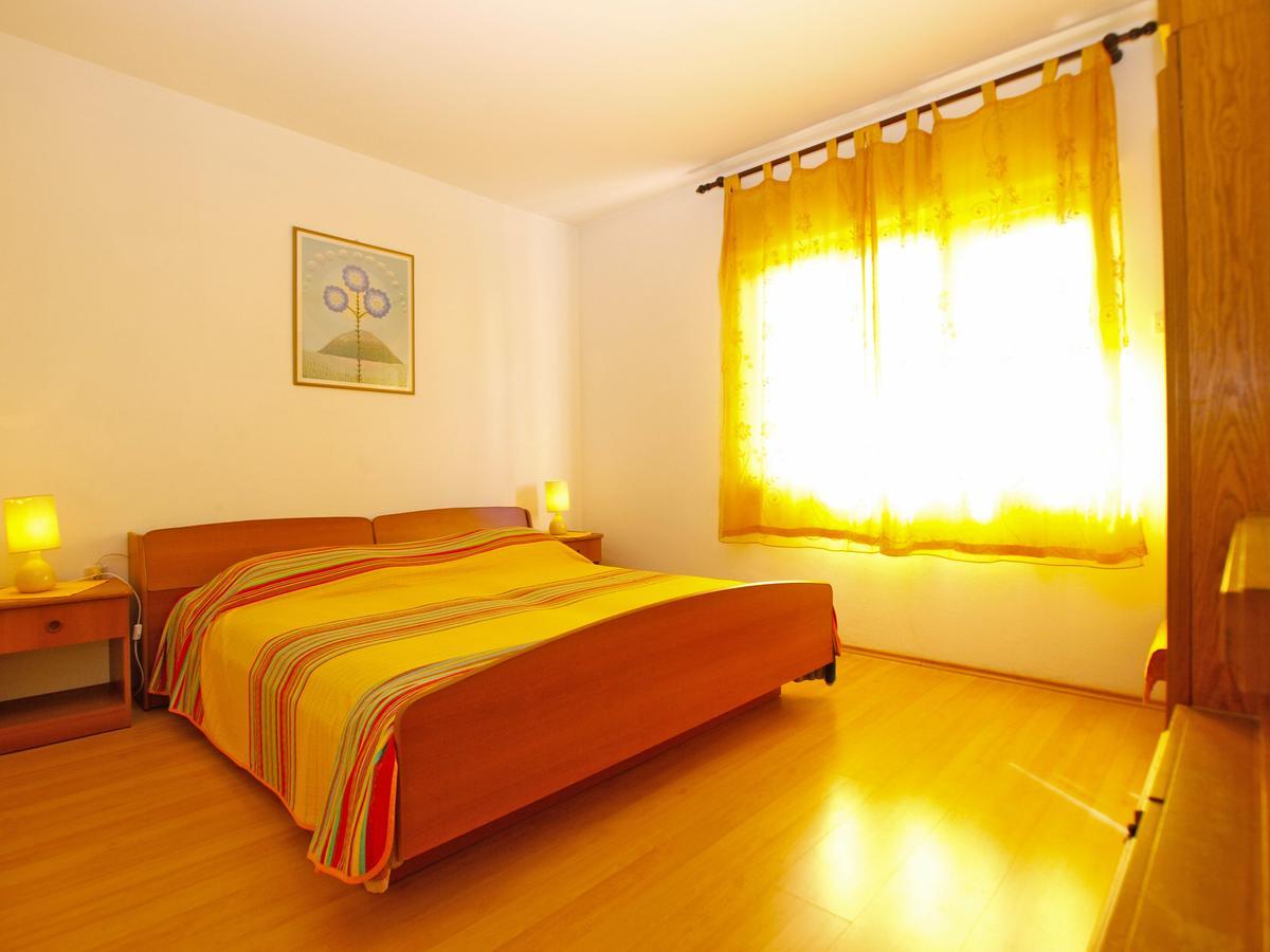Apartments Mirela 1554 Pula Exterior foto